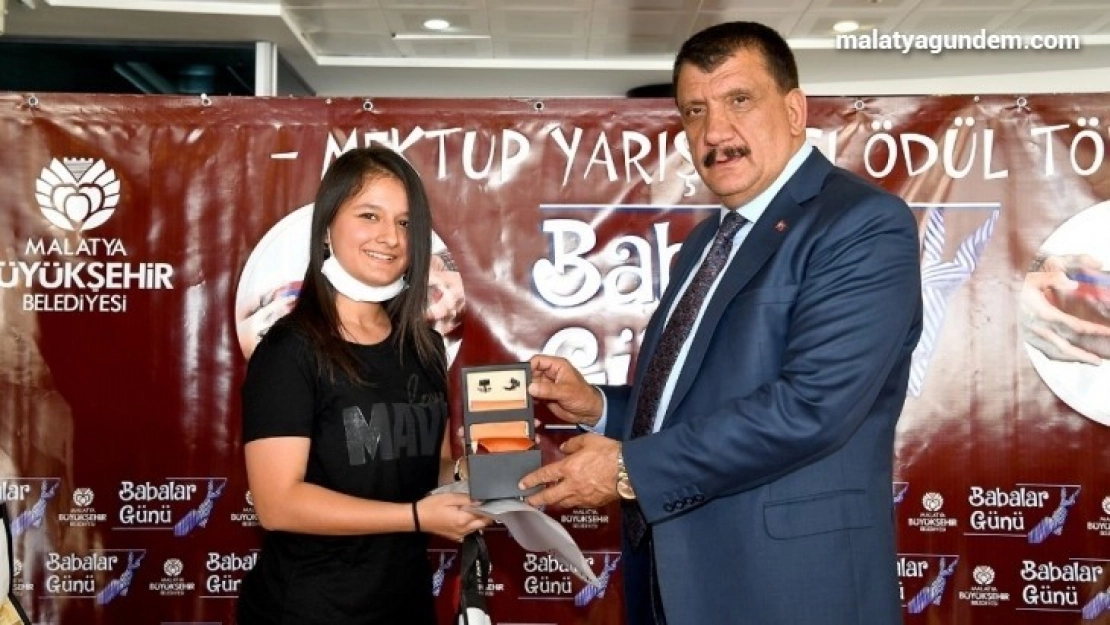 Babalara mektuplar duygulandırdı