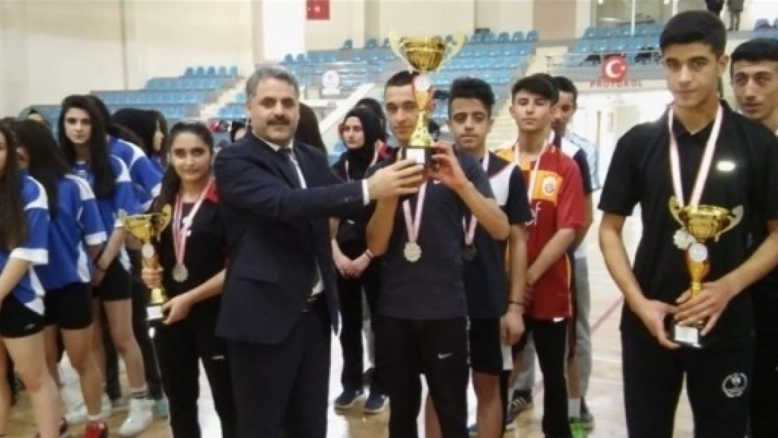 Badminton Müsabakaları Sona Erdi