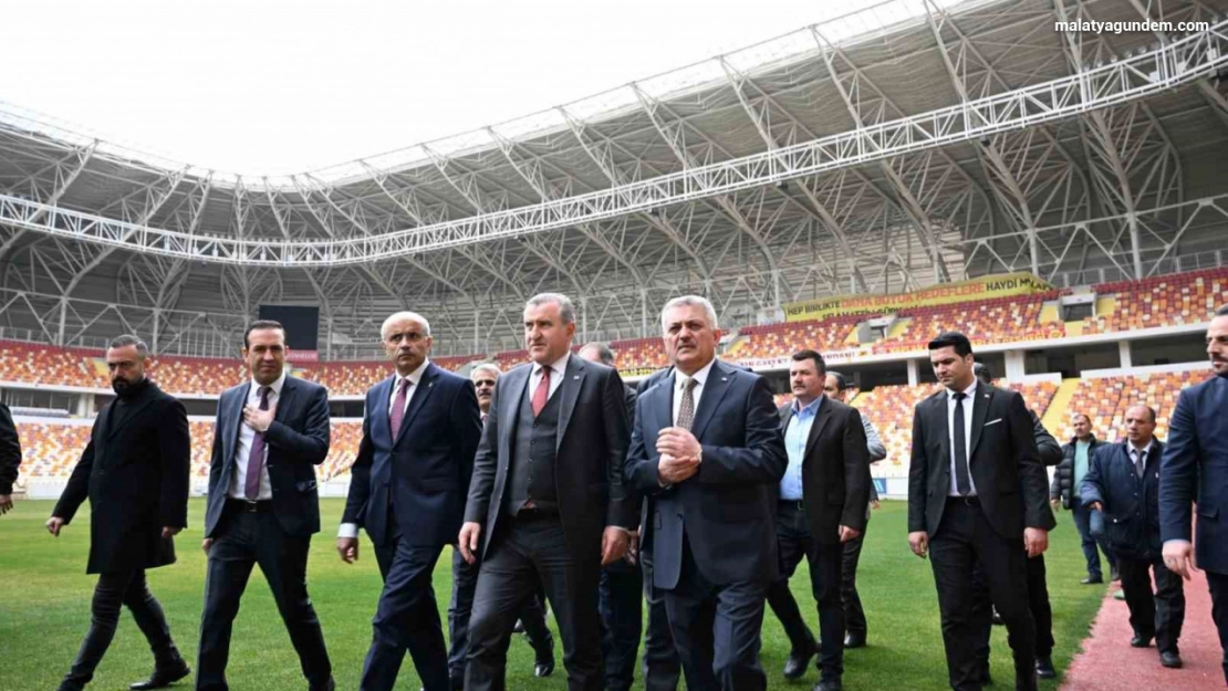 Bakan Bak: 'Türkiye'nin dört bir yanında tesisler yapıyoruz'
