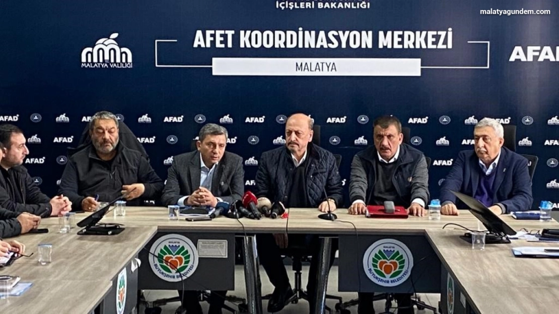 Bakan Bilgin: 'Deprem felaketinin meydana getirdiği sorunları aşmak için Türk devleti elinden gelen her şeyi yapıyor'