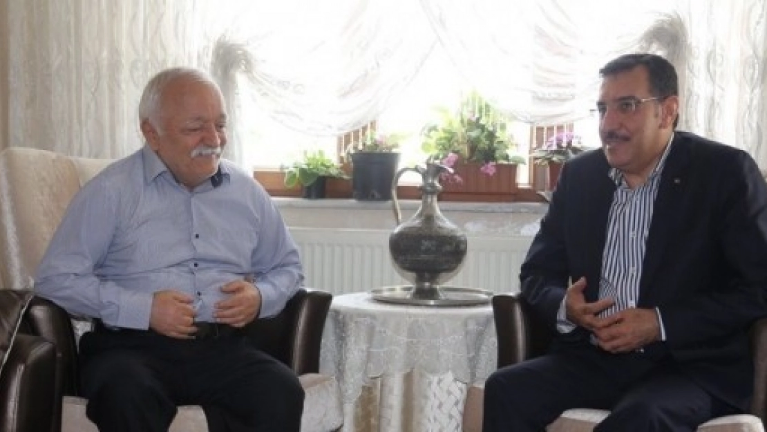 Bakan Tüfenkci,Haydar Karaduman'ı Ziyaret etti