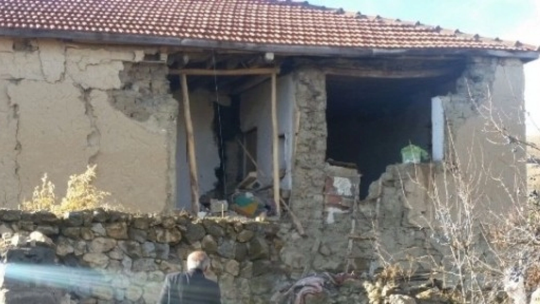 Bakan Tüfenkci'den Geçmiş Olsun Mesajı
