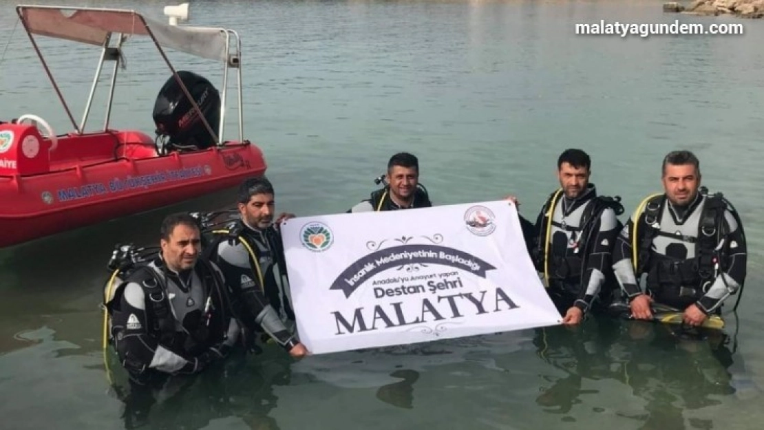 Balık adamlar eğitimlerini tamamladı