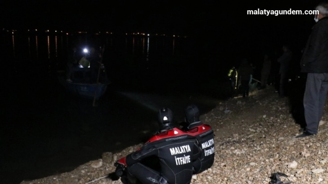 Balıkçı teknesi alabora oldu, 1 kişi kayıp