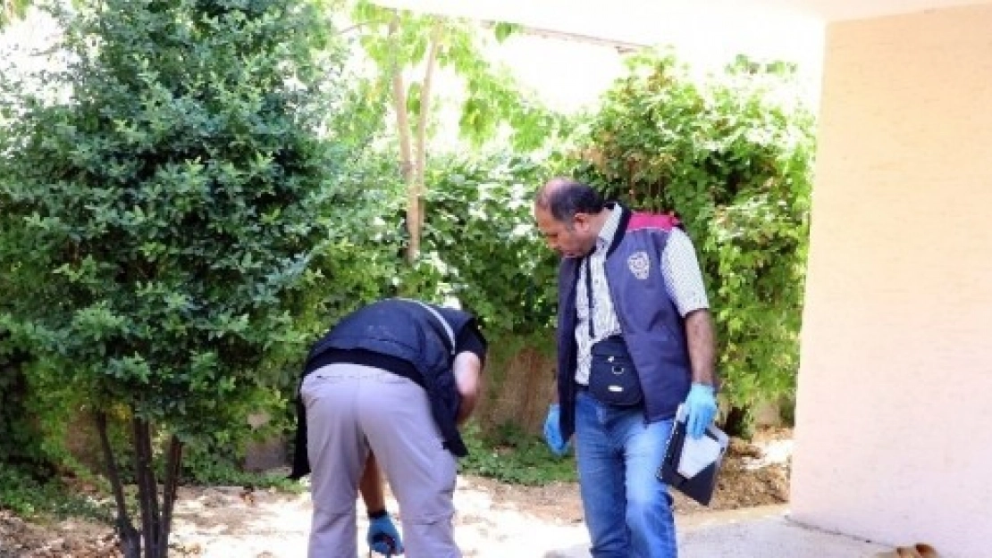 Balkondan Düşen Yaşlı Kadın Hayatını Kaybetti