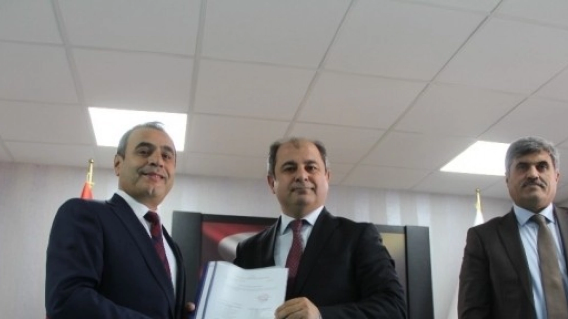 Baro Başkanı Han Mazbatasını Aldı