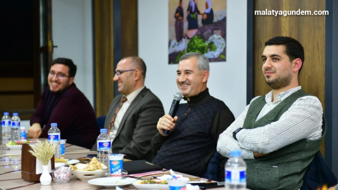 Başkan Çınar, AK Partili gençleri ağırladı