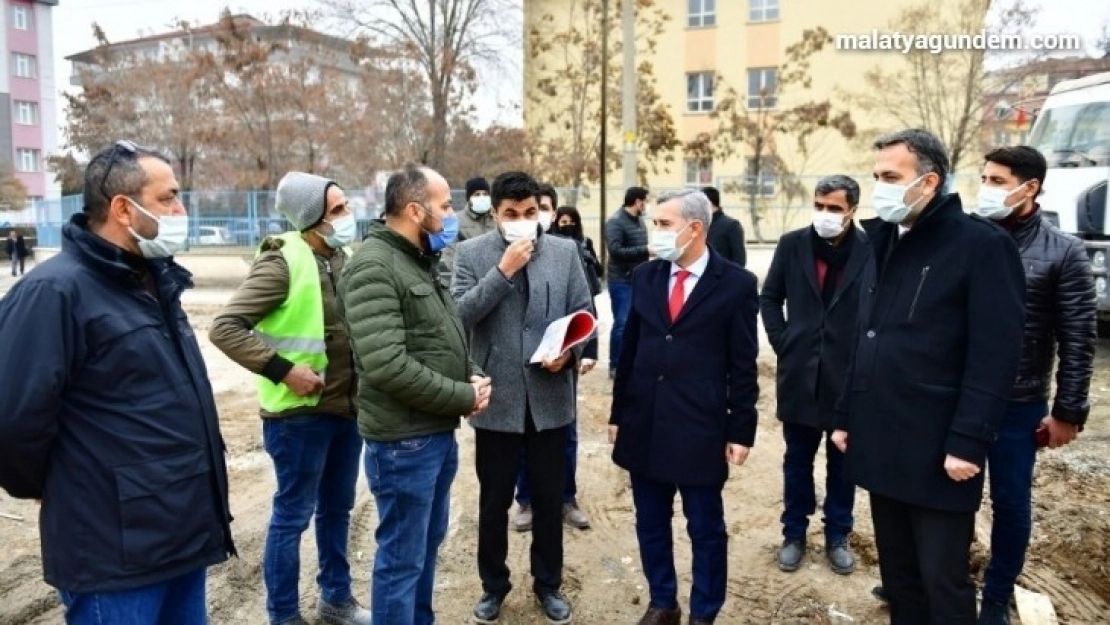 Başkan Çınar, kentsel dönüşüm proje alanını inceledi