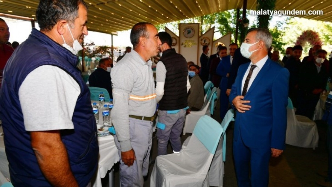 Başkan Çınar, temizlik işler müdürlüğü ekipleriyle bir araya geldi