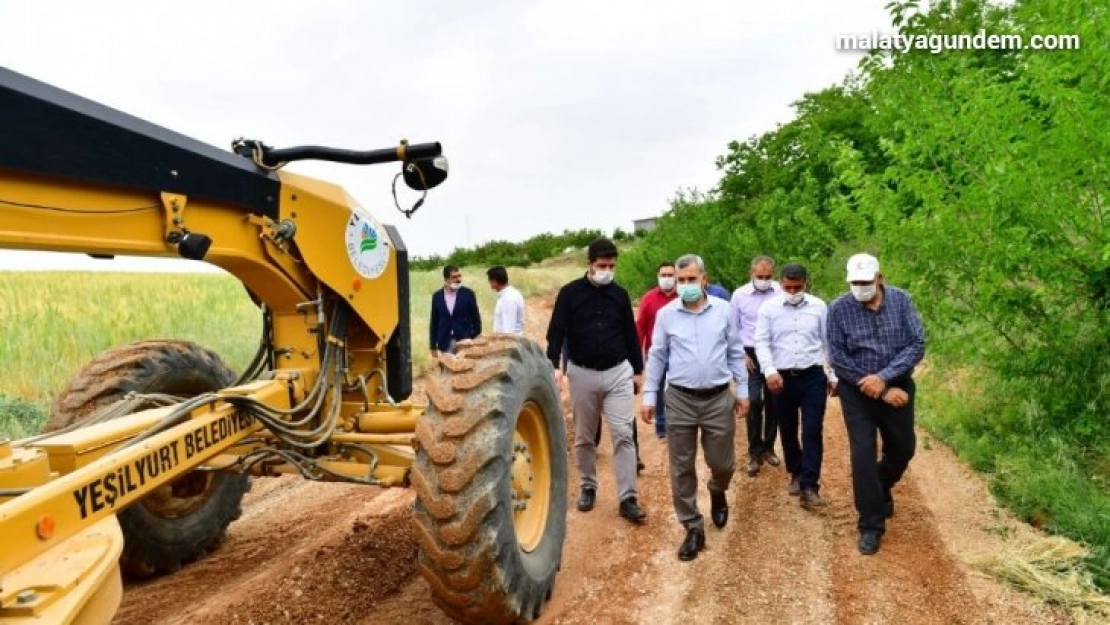 Başkan Çınar, yol çalışmalarını inceledi