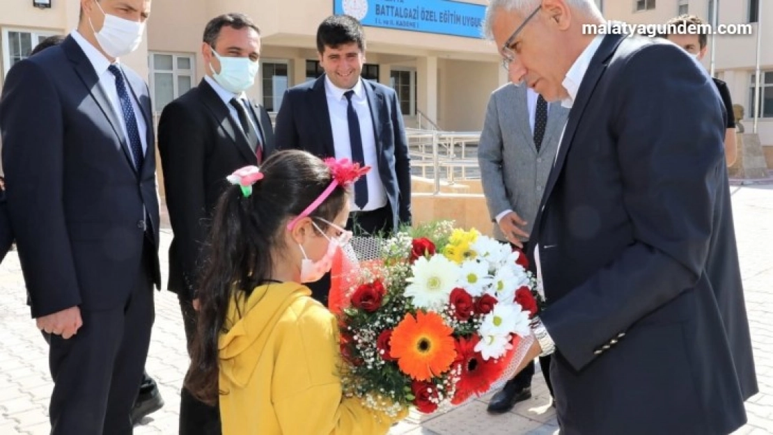 Başkan Güder: 'Kapımız da gönlümüz de sonuna kadar açık'