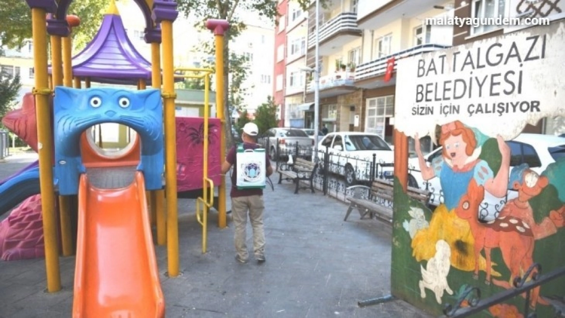 Başkan Güder'den parklara önem