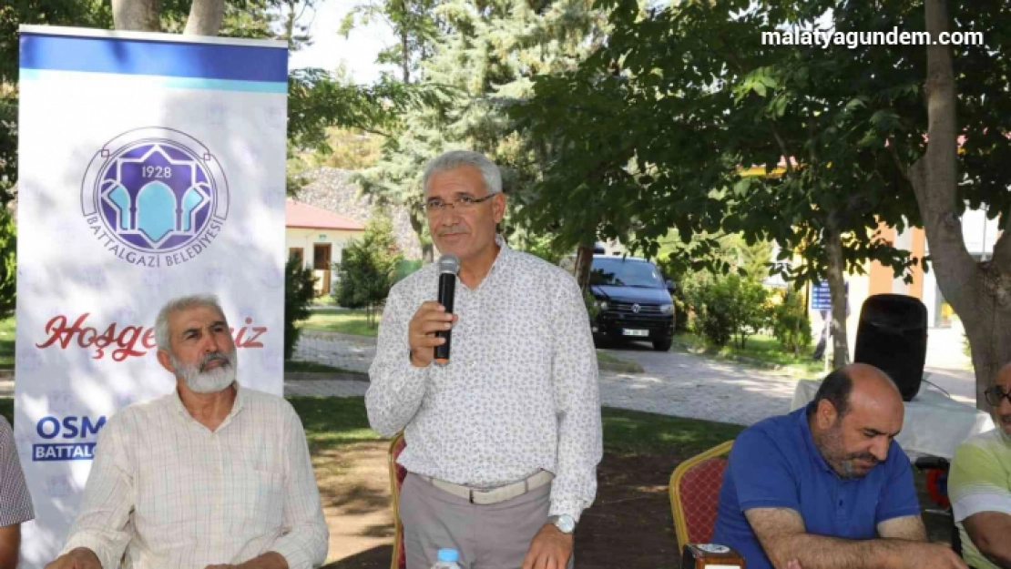 Başkan Güder, İmam Hatip Lisesi mezunlarını ağırladı