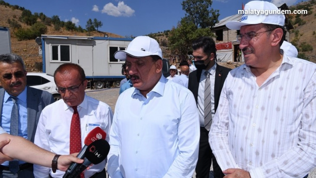 Başkan Gürkan, atık su tesis inşaatında incelemelerde bulundu