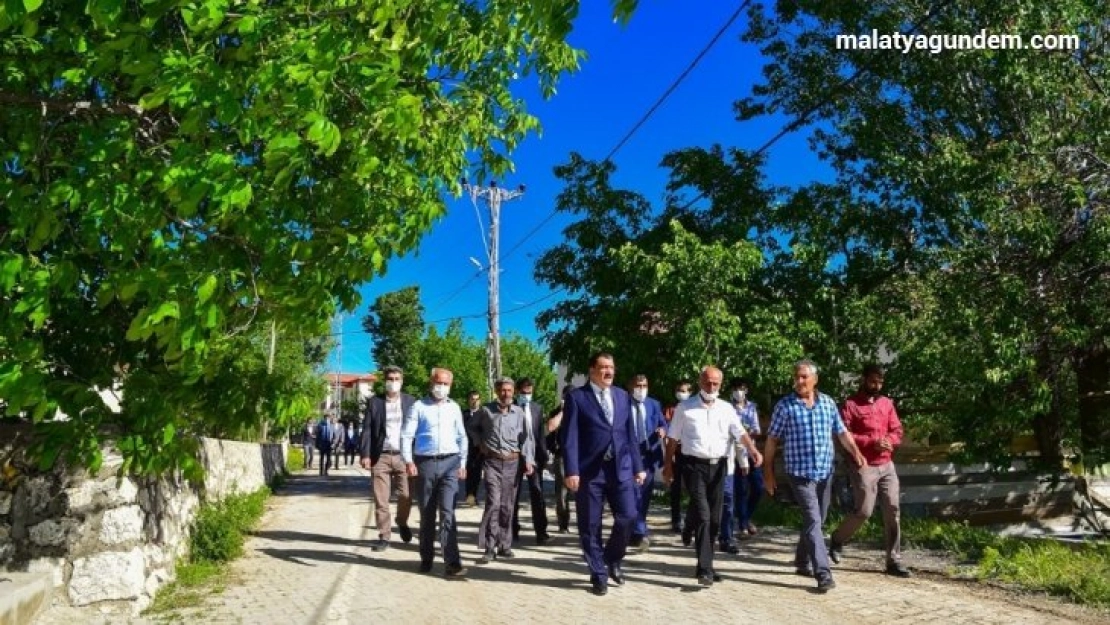 Başkan Gürkan yol genişletme çalışmalarını inceledi