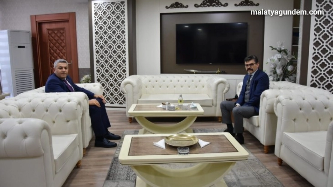 Başkan Sadıkoğlu'ndan emniyet müdürüne ziyaret
