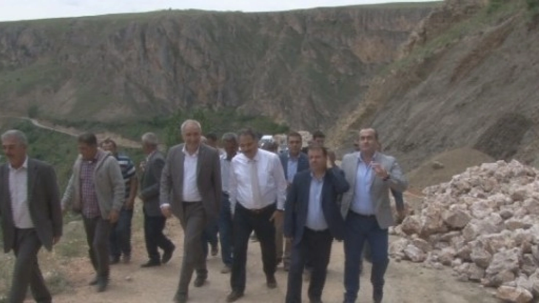 Başkan Çakır Ve Kahtalı, Darende'yi Ziyaret Etti