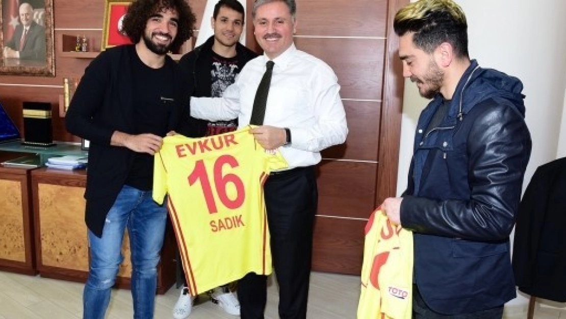 Başkan Çakır'a Bayrak Teşekkürü