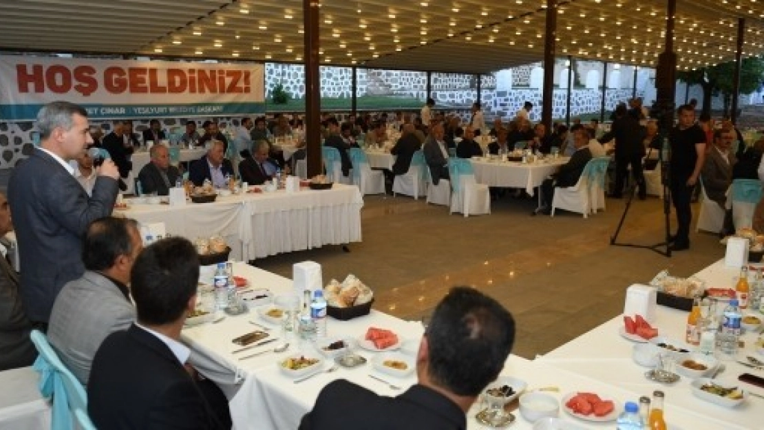 Başkan Çınar İftarda Mahalle Muhtarlarını Ağırladı