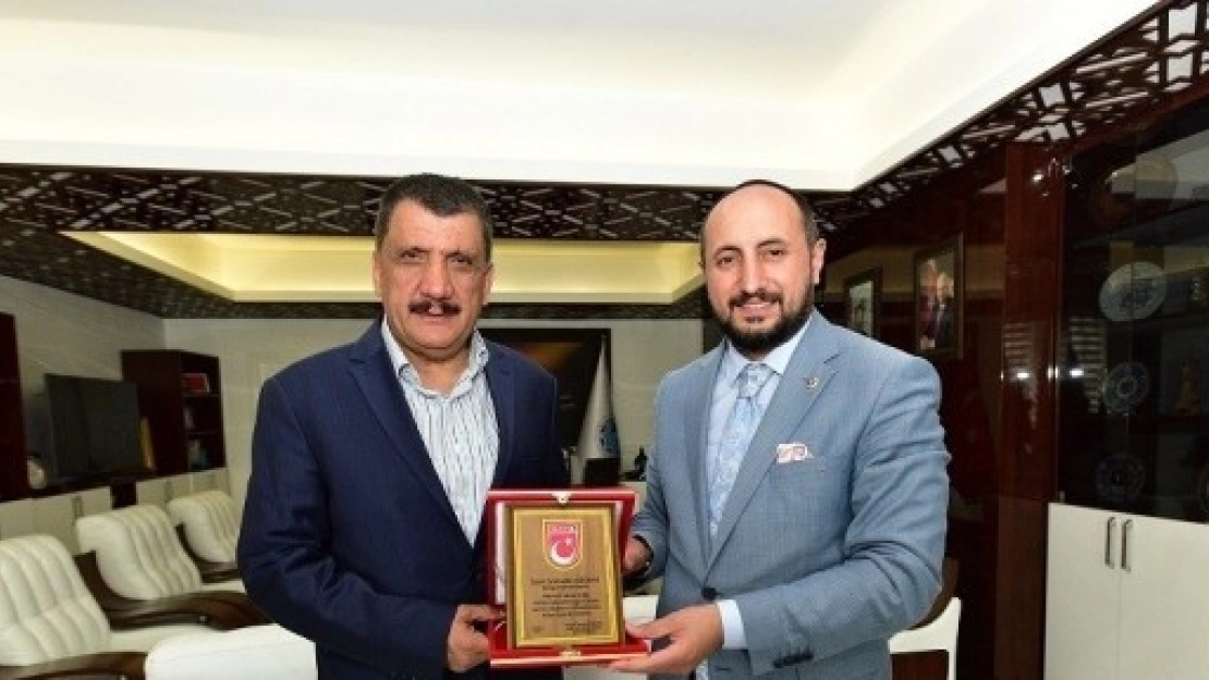 Başkan Gürkan Karayel'i Makamında Ağırladı