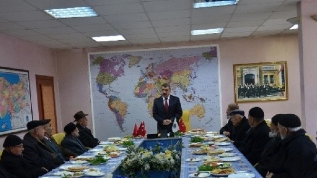Başkan Gürkan, Yaşlılarla Bir Araya Geldi