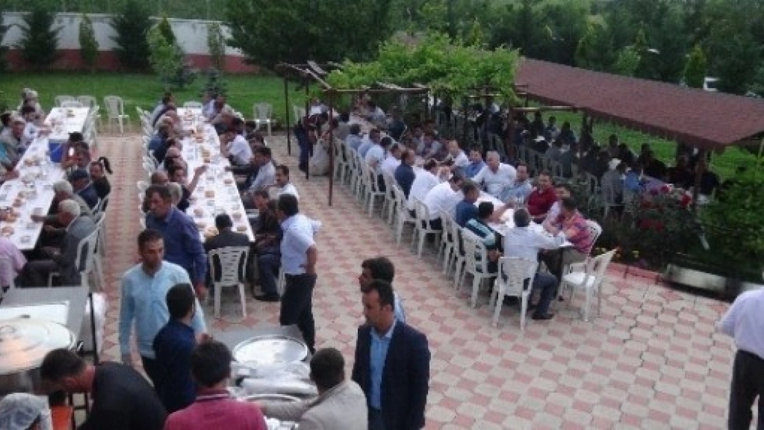  Belediye Personeline Evinde Yemek Verdi