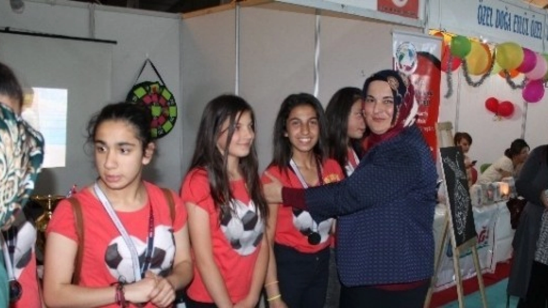 Başkan Oğuzhan, Başarılı Engelli Sporcuları Ödüllendirdi