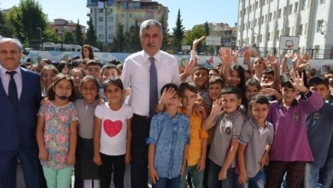 Başkan Polat, İlk gün Heyecanına Ortak Oldu