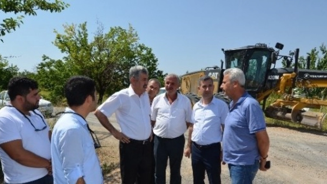 Başkan Polat Yol Yapım Çalışmalarını İnceledi