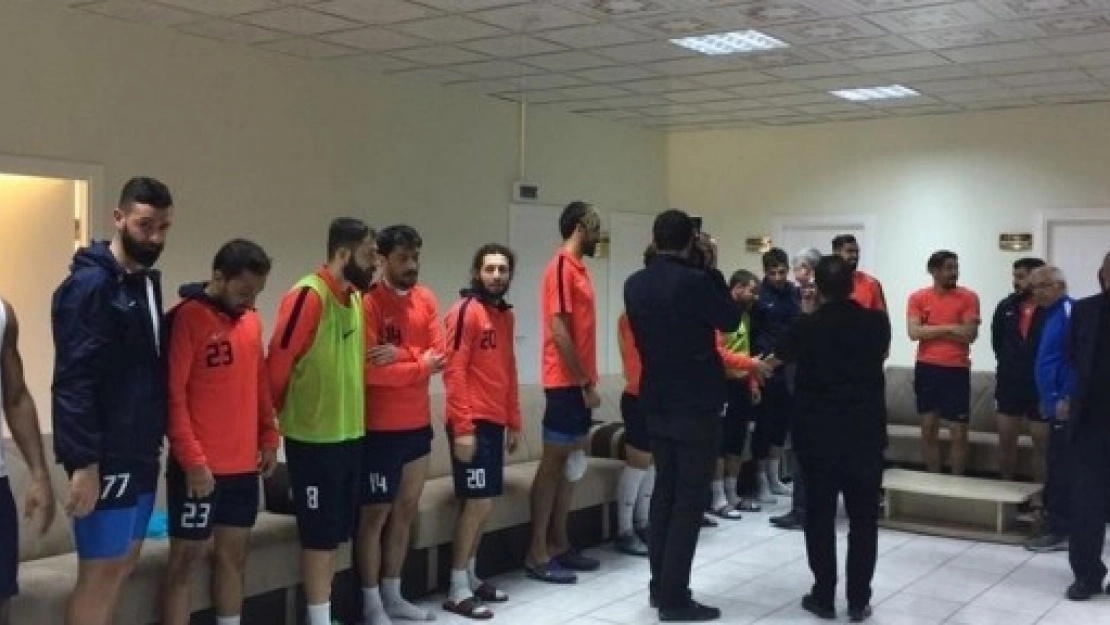 Başkan Polat, Yeşilyurt Belediyespor'a Başarı diledi