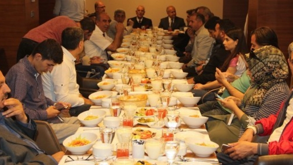 Başkan Vekili Kavuk: Basın Mensupları İle İftarda Bir Araya geldi