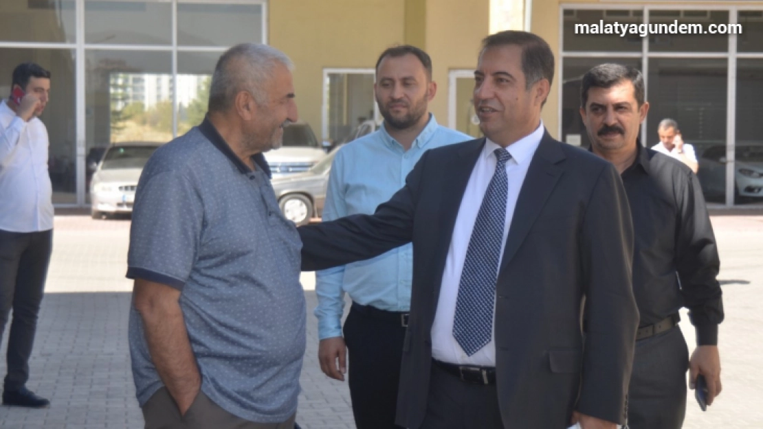 Baştürk: ' Oto galerici esnafımız haksız rekabetten şikayetçi'
