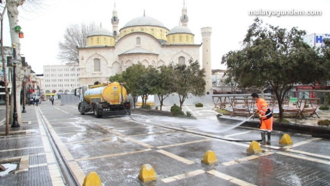 Battalgazi Belediyesi dezenfekteyi yoğunlaştırdı
