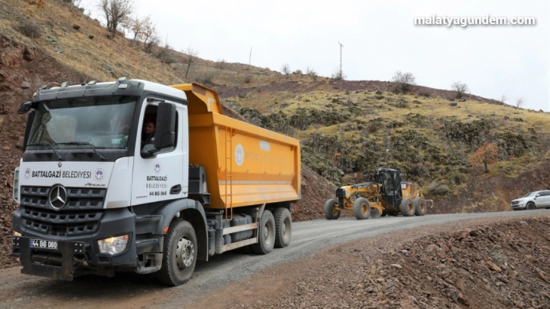 Battalgazi'de bir mahallenin daha ulaşım sorunu çözüldü