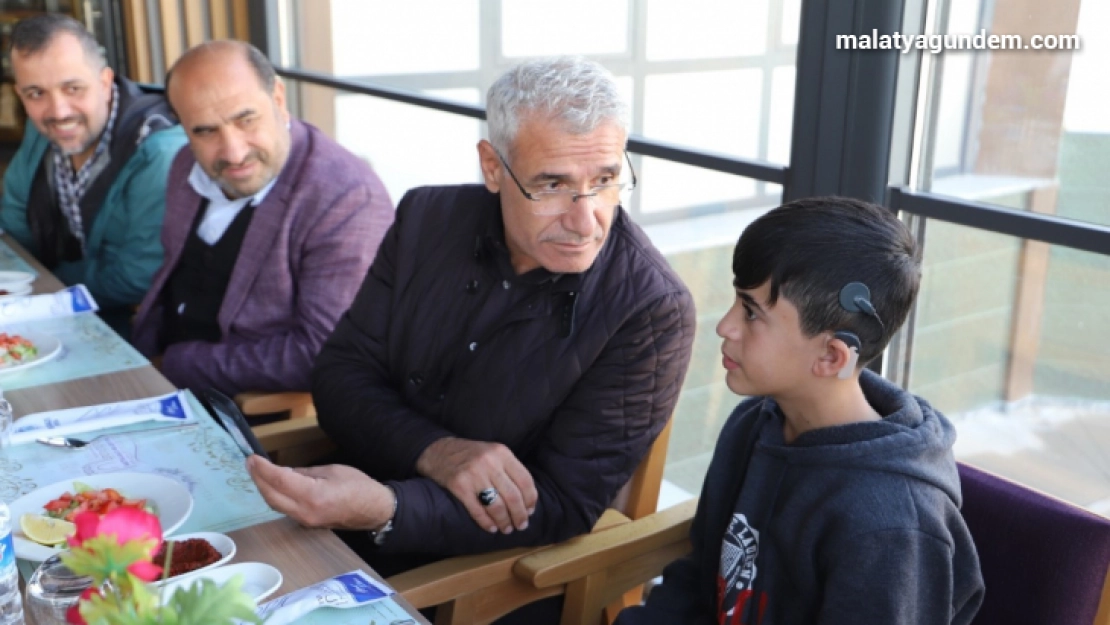 Battalgazi'de özel çocuklara fotoğraf çekimi eğitimi