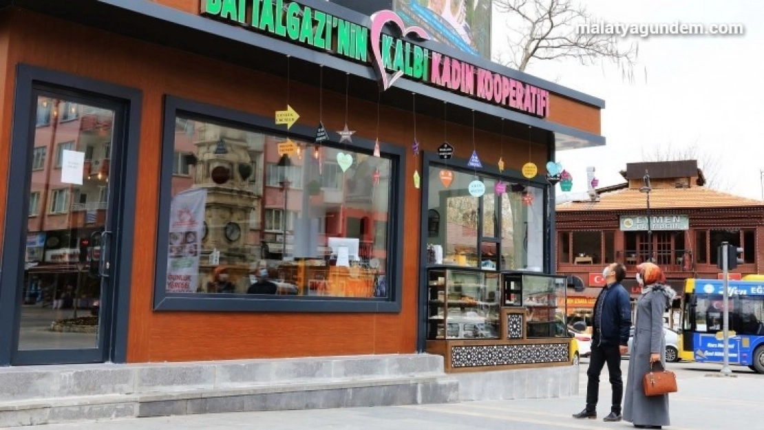 Battalgazi'nin Kalbi Kadın Kooperatifi Kafe Market büyük ilgi görüyor