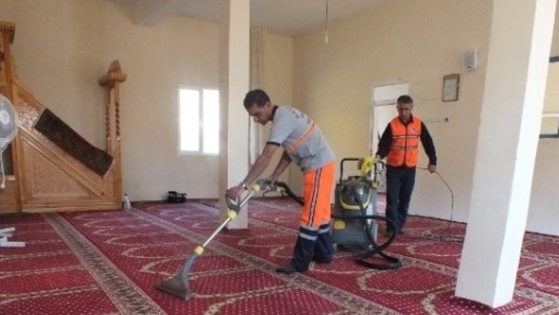 Battalgazi Belediyesi, 192 Camiden 75'inin Temizliğini Yaptı