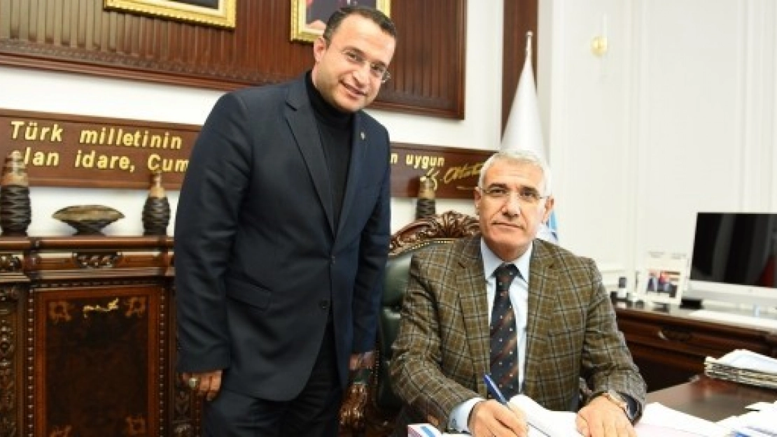 Battalgazi Belediyesi İşçilerine Toplu Sözleşme İmzalandı