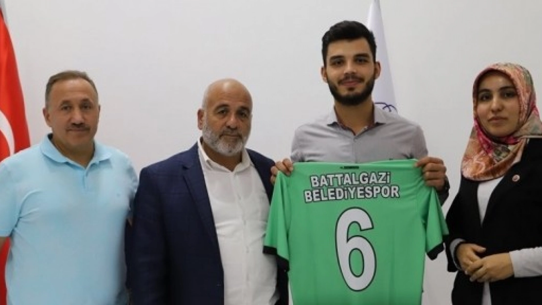 Battalgazi Belediyespor 6 Oyuncuyu Kadrosuna Kattı