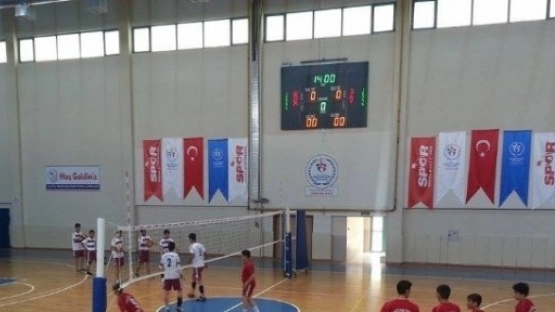 Battalgazi'de Voleybol Yarı Final Heyecanı
