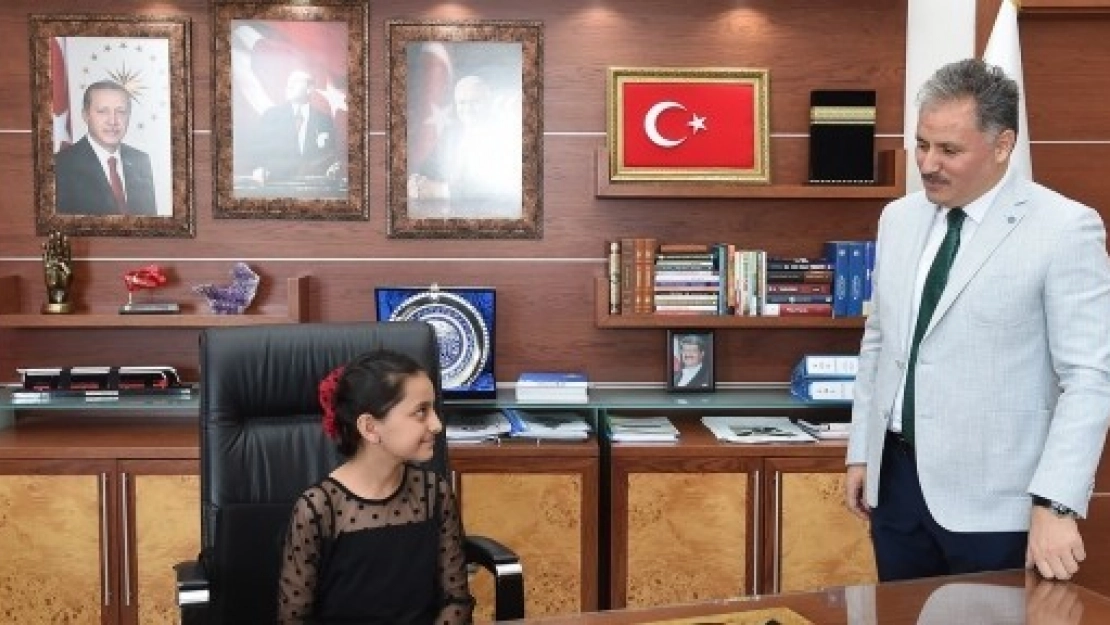 Başkan Çakır Görevini Devretti