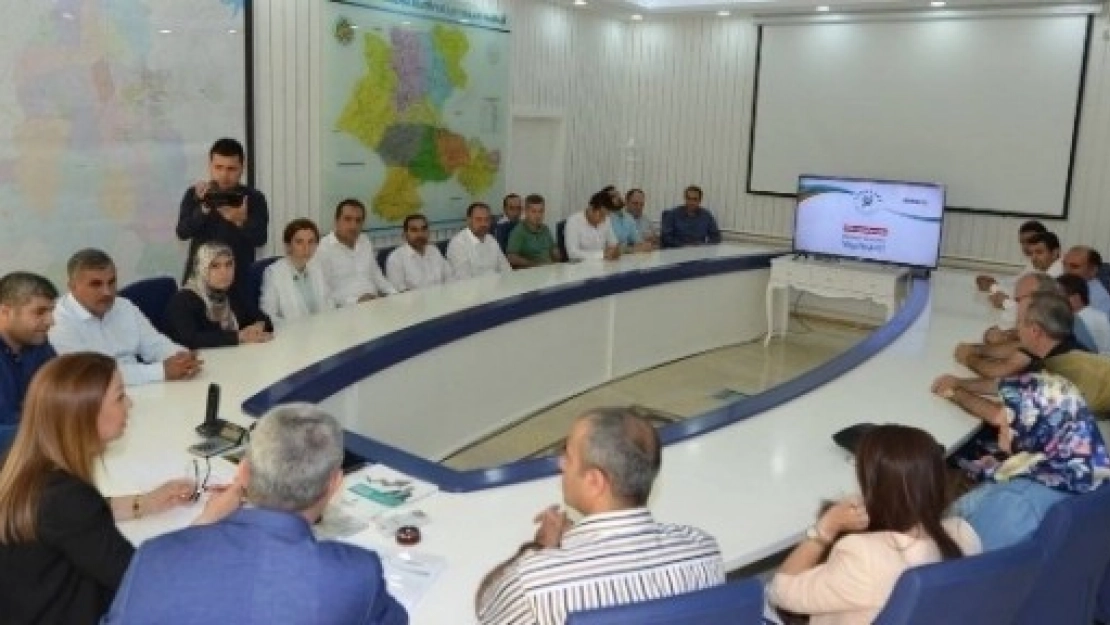 Belediye Başkanı Polat, AK Parti Genel Başkan Yardımcısı Öznur Çalık'a Sunum Yaptı