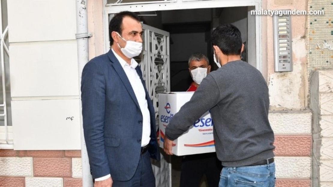 Berber ve kuaförlere gıda yardımı