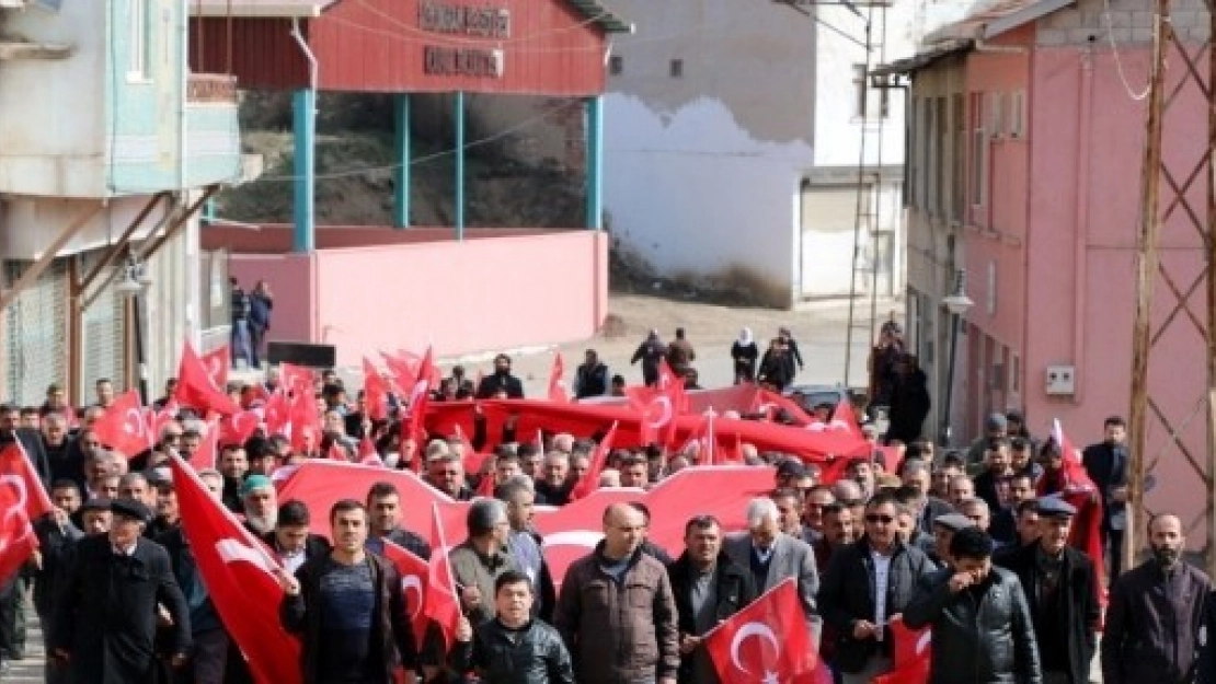 Binlerce Vatandaş Afrin Operasyonuna Destek İçin Yürüdü