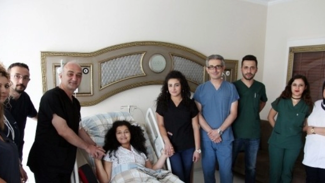 Boynu Ağrıyan Kadın Ölümden Döndü