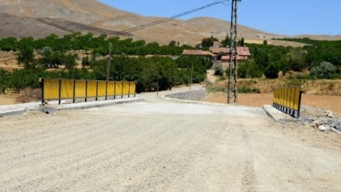 Bulgurlu Ve Kömekavak Köprüleri Yenilendi