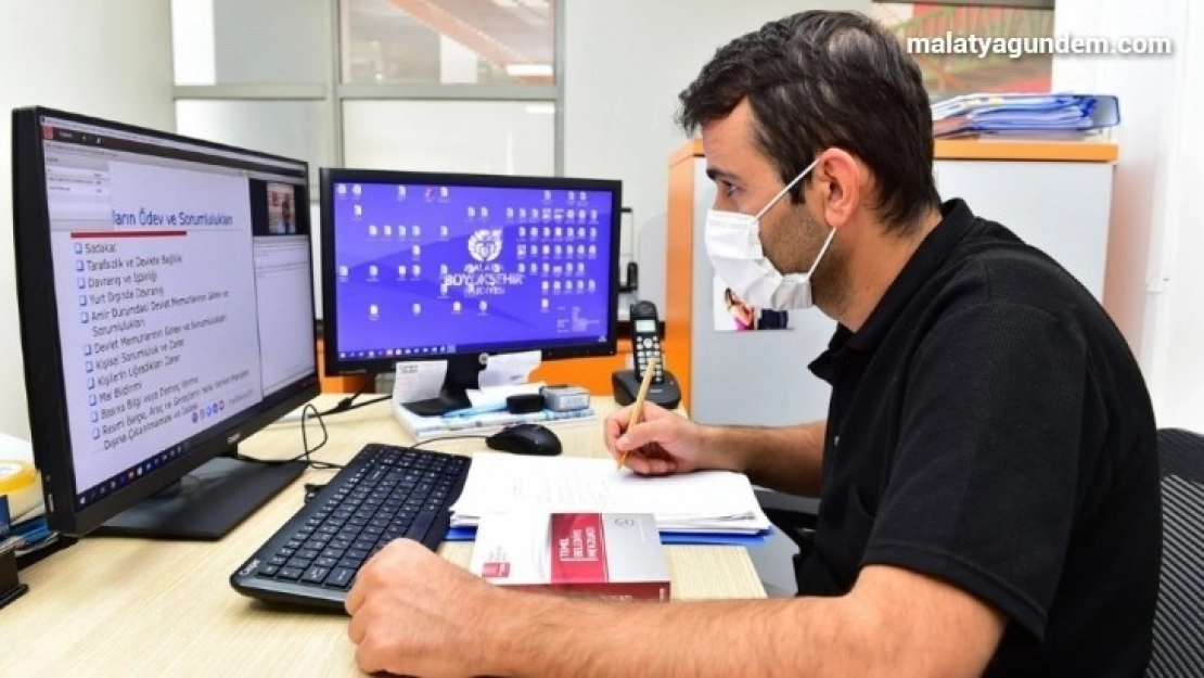 Büyükşehir personeline online hizmet içi eğitim programı
