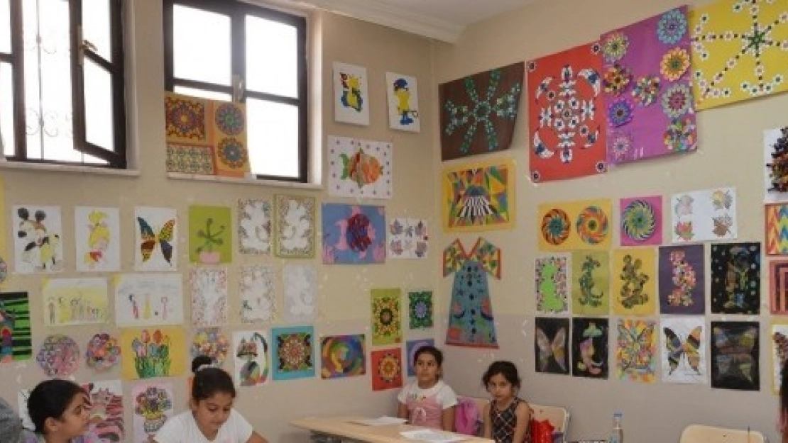 Büyükşehir Geleceğin Ressamlarını Yetiştiriyor