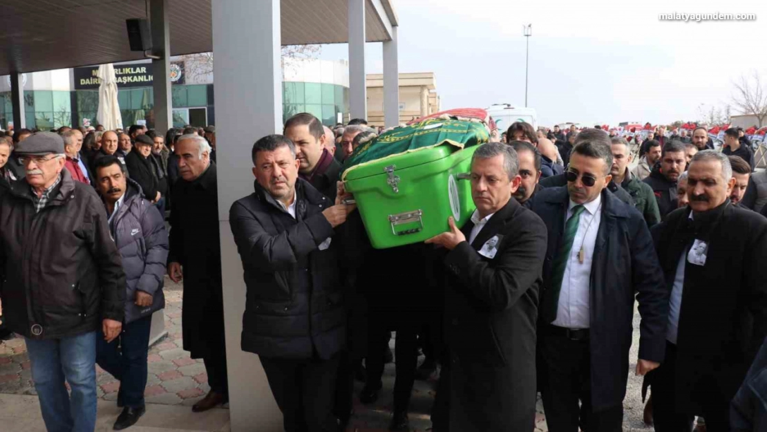 CHP Genel Başkanı Özel, Ağbaba Ailesini Yalnız Bırakmadı