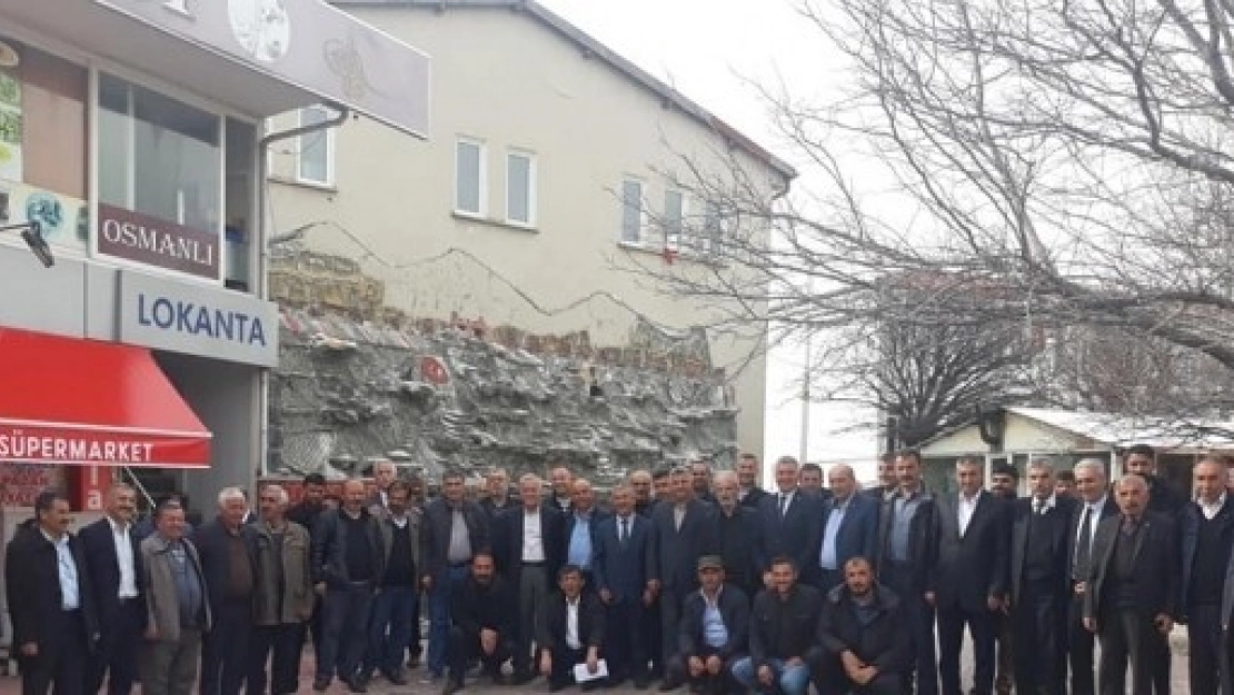 CHP'den Akçadağ'da Muhtarlarla Toplantı